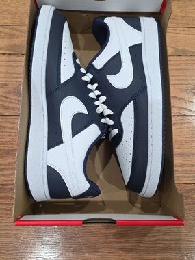 Mens Nike Court Vision Low In Midnight Navy/white. Size 9.5